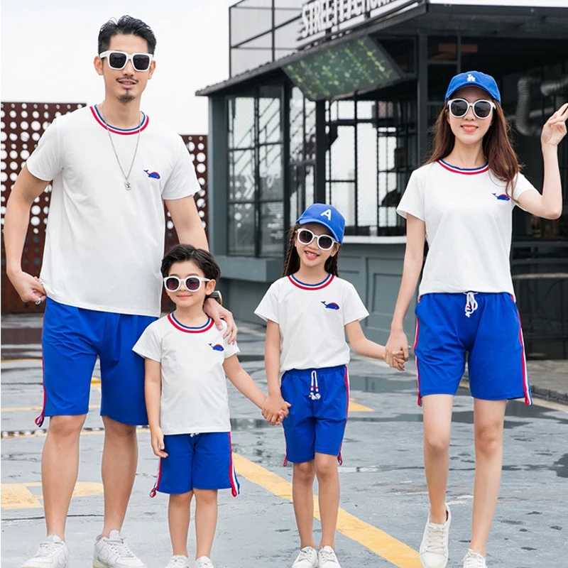 

New Holiday Sport Summer Family outfits clothes Mother Daughter Father Son Kids boys Girls Clothes 2pcs/Sets family Set
