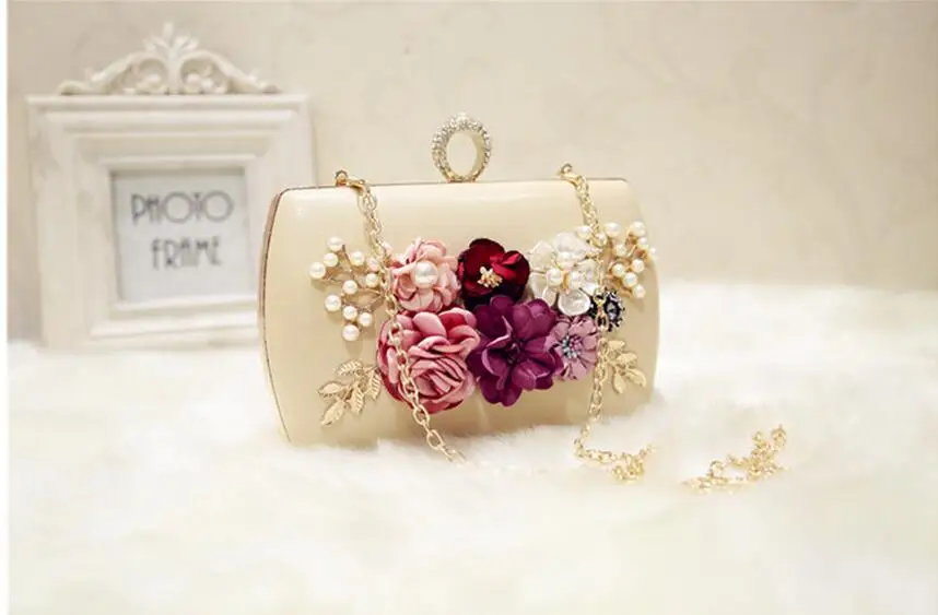 2022 High Quality Luxury Handmade Flowers Evening Bags Brand Dinner Clutch Purse With Chain Flower Banquet Bags MN258
