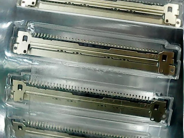 

20PCS 20455-040E OR  20455-040E-12