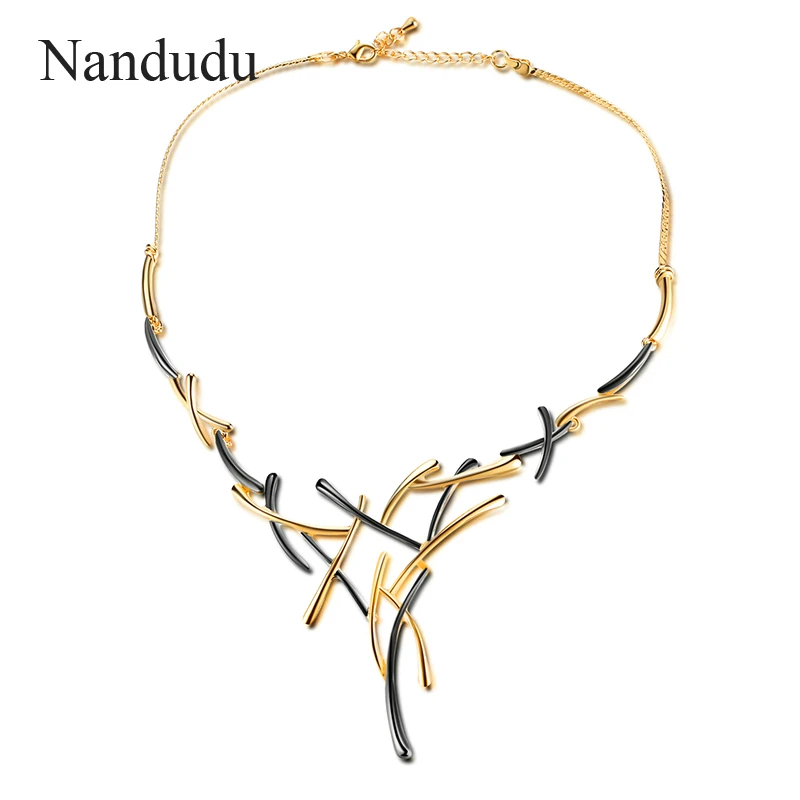 

Nandudu Gun Gold Color Metallic Necklace Statement Cross Jewelry for Women Punk Style Female Party Jewelry Gift CN363