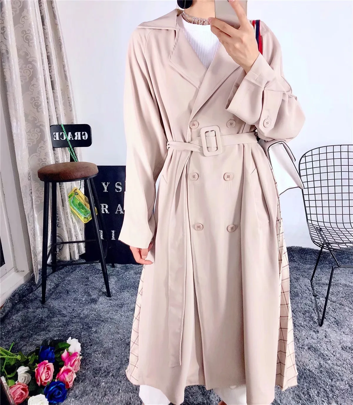 Горячая Распродажа Z0920T12 Европа и Америка осень продукт плиссированная мозаика длинный стиль решетки ветровка 8926