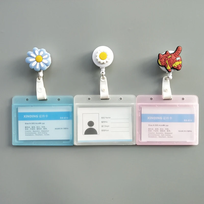 

20Pcs/Lot Beautiful Flower Cool Cat Design Nurse Retractable Badge Reel Holder Pull ID Card Badge Holder Belt Clip Hospital K041