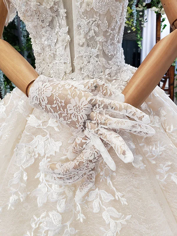 ST1007 дешевые женские перчатки для невесты Простые короткие белые свадебная перчатка кружевные свадебные аксессуары - Цвет: Слоновая кость