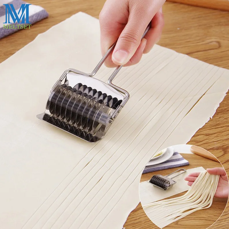 

Stainless Steel Noodle Lattice Roller Docker Dough Cutter Pasta Spaghetti Maker Manual Noodle Press Kitchen Tools