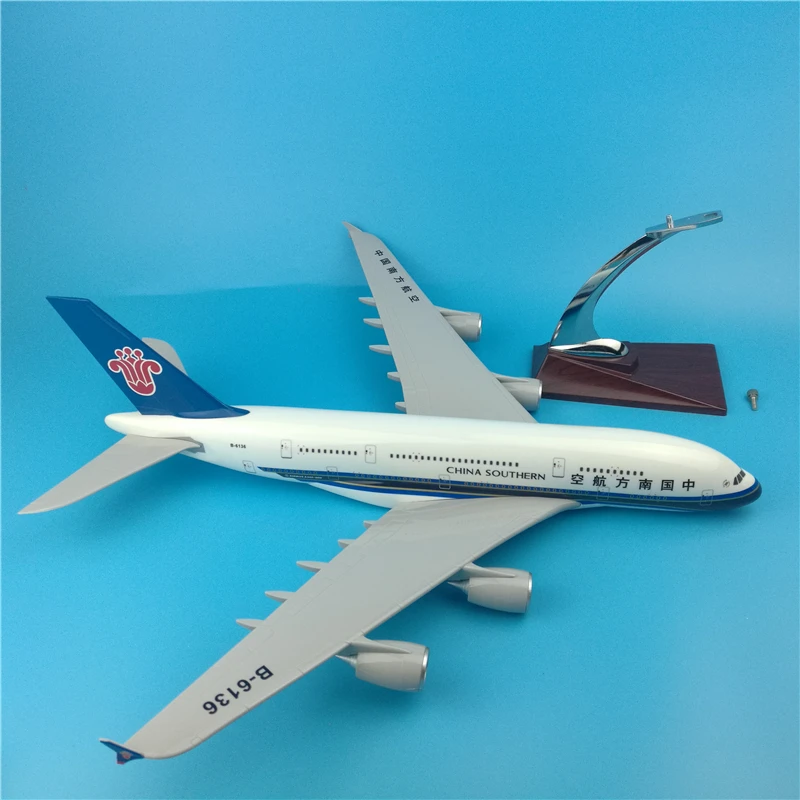 Модель самолета A380 45 см из смолы авиакомпании China South Airlines модель аэроплана