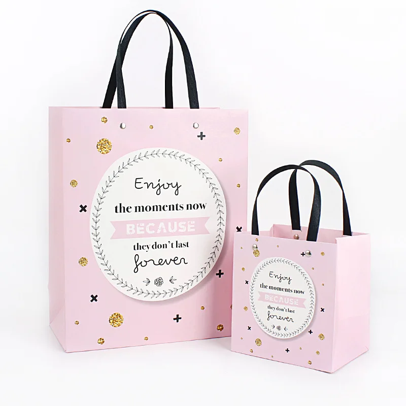 

12pcs Pink Wedding Candy Box Gift Bag Cute Kraft Paper Gift Box Chocolate Boxes Cookies Bag Women's Bag Gift Bags