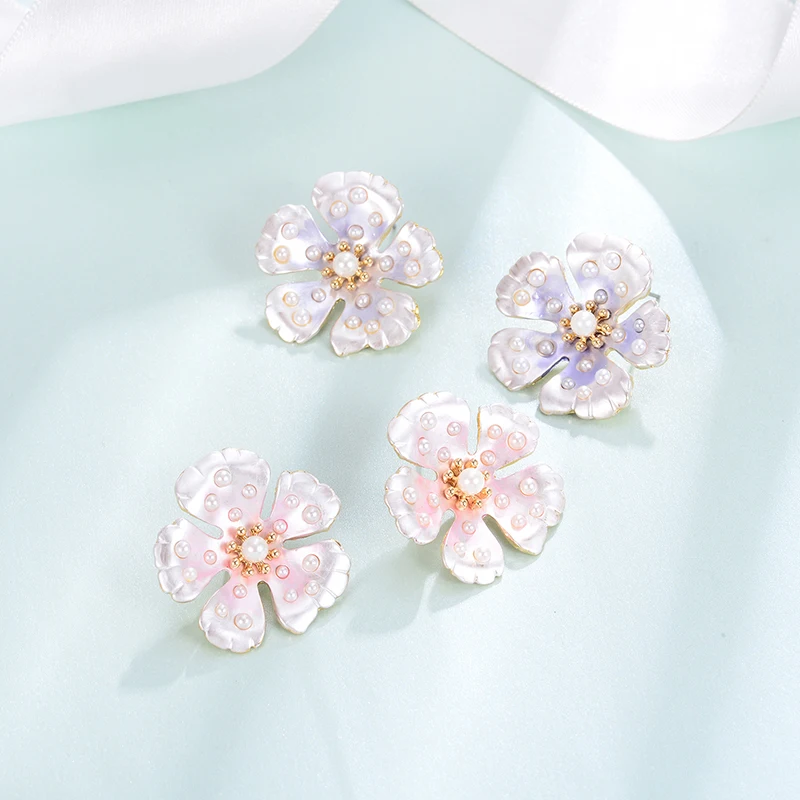 

Intimate Pearl Earrings Beauty Accessories Small Ear Jewelry Female Elegant Pink Studs Designer Brand Women's Earrings 2019 Brin