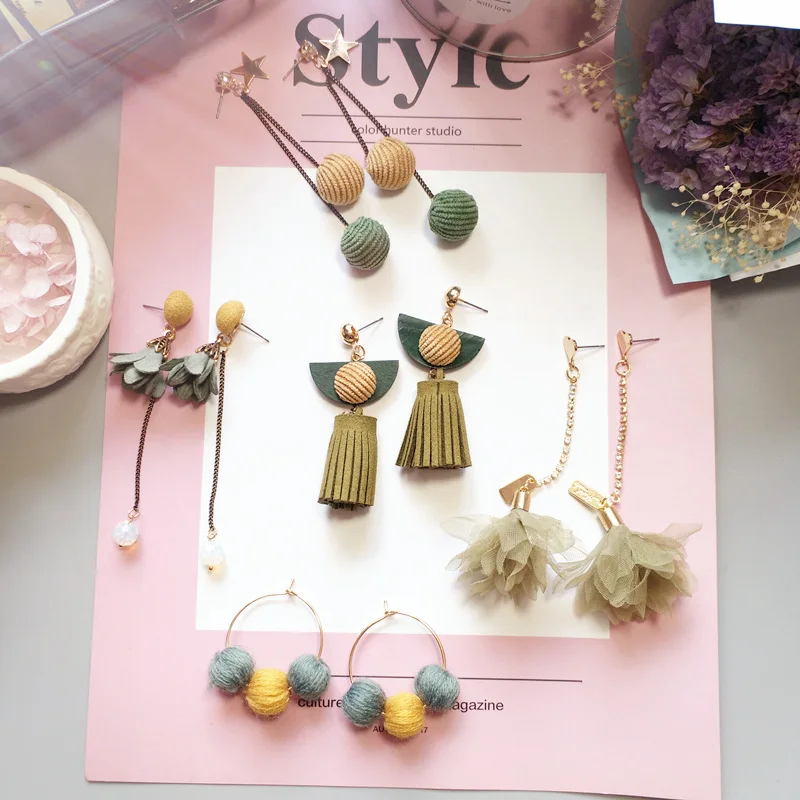 

Korean Handmade Flower Balls Tassels Vintage Woman Dangle Drop Earrings Fashion Jewelry Accessories-JQD5