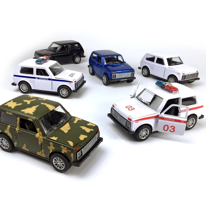  Alloy Diecast Car 1:28 Scale Lada Niva 1:32 Scale Priora/2106 Model Vehicle Collectible Toy Pull Ba