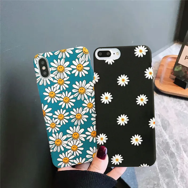 

GYKZ Cartoon Flowers Daisy Fitted Case For iPhone 7 XS MAX X XR 8 6 6s Plus Retro Soft Silicone Phone Cover For iPhone 6 Coque