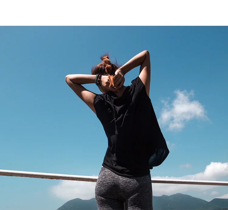 Черно-белая женская Свободная Спортивная футболка для фитнеса, Женская быстросохнущая дышащая черная футболка с коротким рукавом для бега и йоги P182