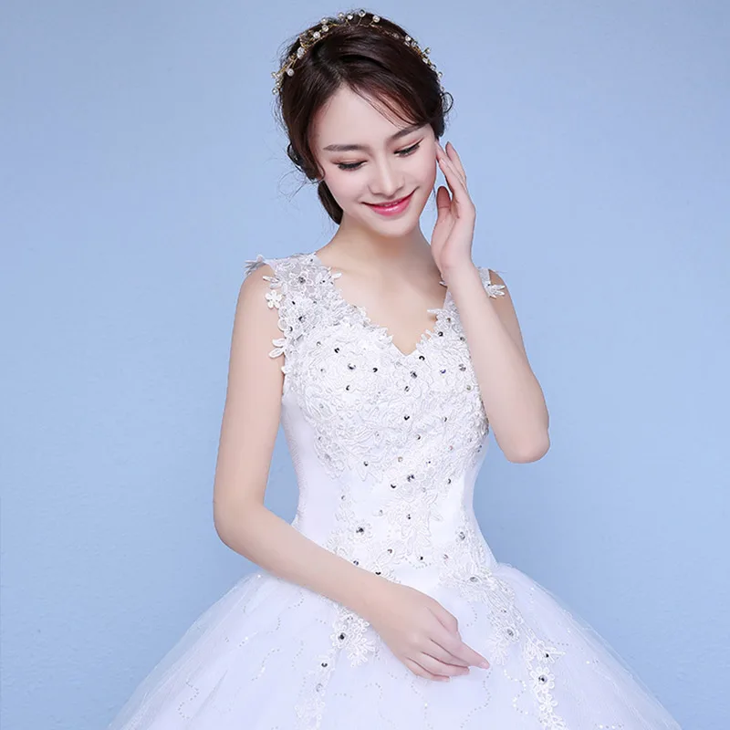 

Ladies Wedding Dress Solid Short Sleeves Embroidery Wedding Gown for Women SDF-SHIP