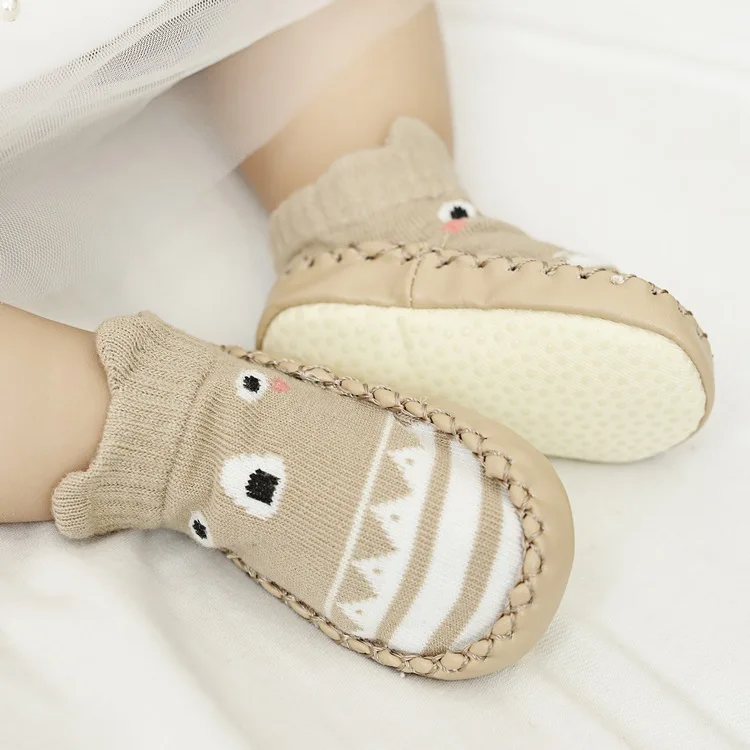 Модные детские носочки с резиновой подошвой; носки для младенцев; весенние детские носки-тапочки для новорожденных; нескользящие носки с мягкой подошвой