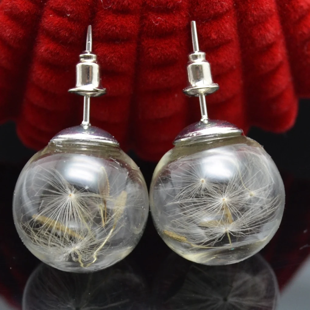 

Hot Sale Glass Ball Design Earrings with Dandelion Plant Dried Flower Ear Studs