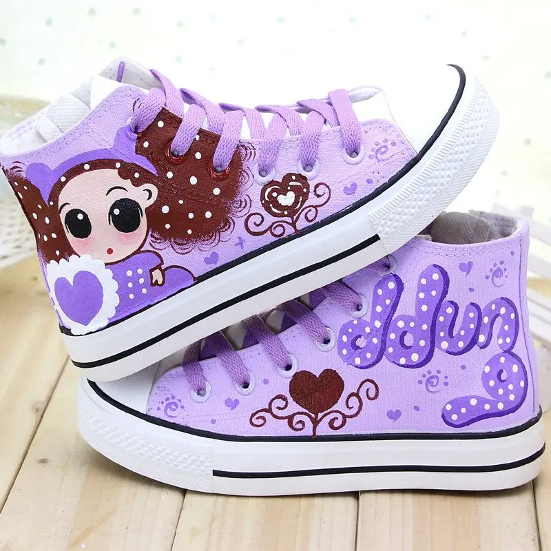 Cute Girl with Red Heart Painting Designs Hand-Painted Canvas Shoes Personalized Adult Casual Shoes Cute Platform Shoes