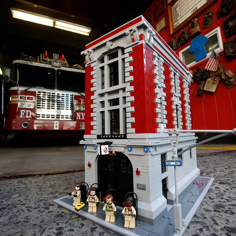 

16001 Creator 4705Pcs City Street Series Ghostbusters Firehouse Headquarters Building Block Bricks Toys Compatible with Legoings