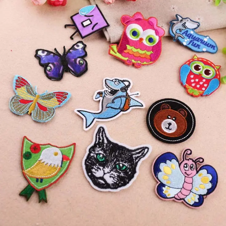 

2018 New arrival 10 pcs Cute Animals Embroidered cartoon patches iron on decor Motif Applique clothing hat bag shoe accessory