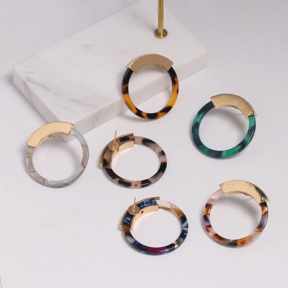 

JUJIA Trendy Chic Summer Dangle Drop Earring Round Geometric Avrylic Earrings Gold Metal Resin Earrings Fashion Jewelry