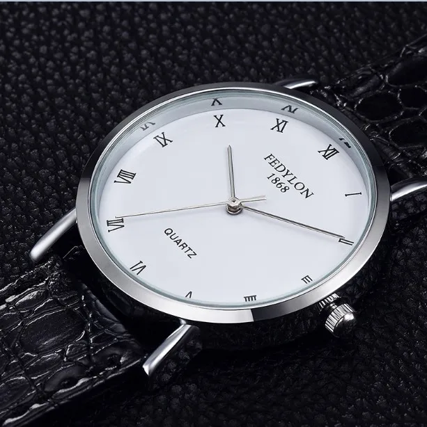 2017 New Arrival Guneine Leather Strap Simple Roman Numerals Men
