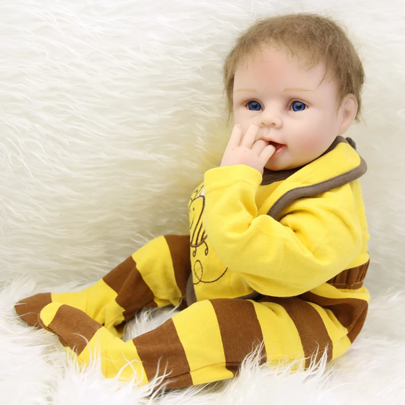 

22 Inch Lifelike Dolls Reborn Toy Soft Vinyl Silicone Reborn Baby Doll 55 cm Realistic Baby Boy For Children Birthday Xmas Gift