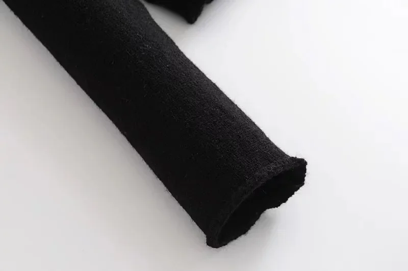 8285678102_777391225