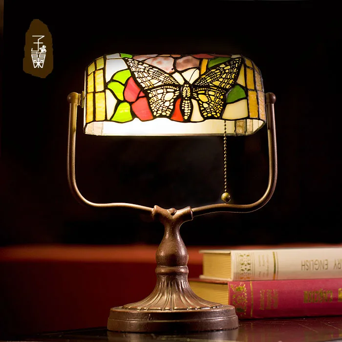 

European banker lampTiffany desk lamp retro butterfly bedroom bedside lamp