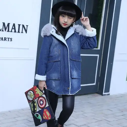 

2018 Girls Denim Jacket Winter Thick Coats Fashion Kids Hodded Coat Girl Clothes Cowboy Fur Collar Children Clothing DF786