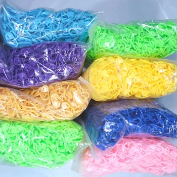 

HAXIXINJING Wholesale 2000pc Plastic Knitting Needle Hook Stitch Holders Buckle Crochet Locking Stitch Markers Latch 9cm Length