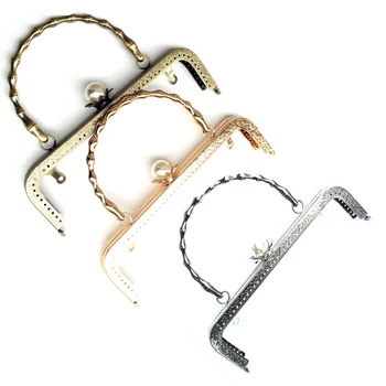 

5Pcs Flowers Acrylic Beads Imitation Bamboo Square Metal Frame Kiss Clasps Lock Purses Handbags Bag Handle Accessories 20cm