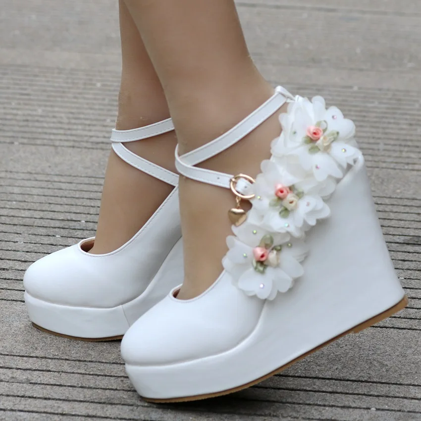 Белые милые туфли для невесты с цветочным принтом обувь со стразами для девочек женские свадебные туфли на платформе с перекрестной пряжкой большие и маленькие размеры 33-42
