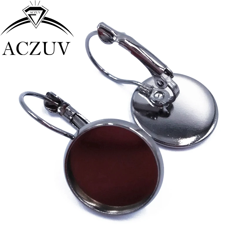 Leverback Round Hooks (2)