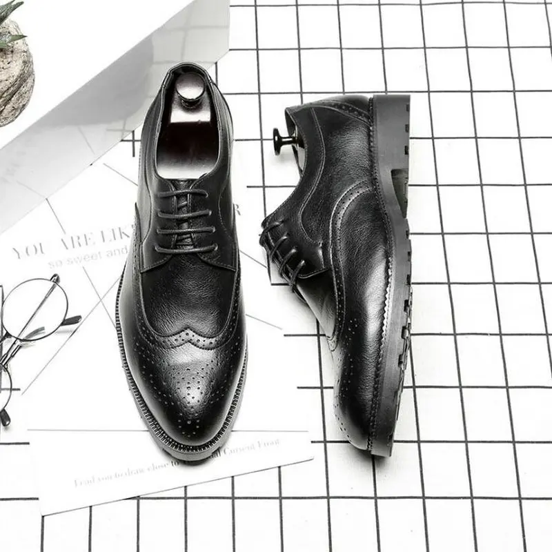 Male Leather Classic Brogue Shoes Flats Oxfords For Wedding Office Business Designer Formal Men Dress Shoes A51-24