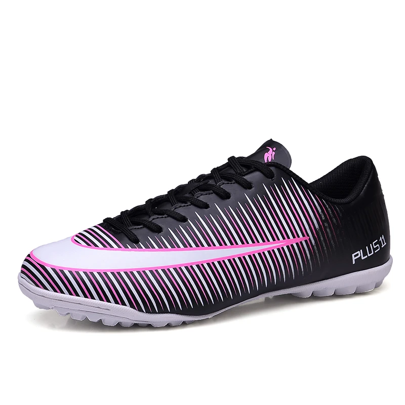 plus 11 football boots