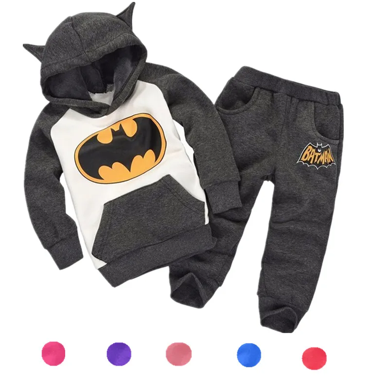 

2017 New year Boys clothing set kids sports suit children tracksuit boys set cartoon Batman Christmas costumes for girls