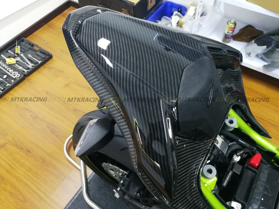 z900 seat cover