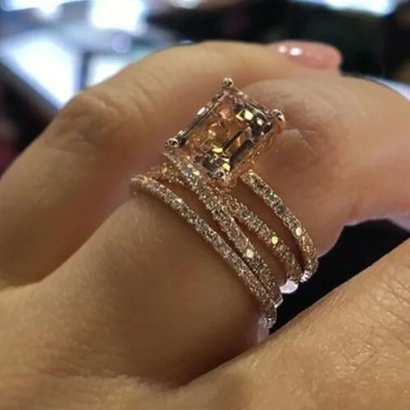 

Rose Golden Flash Zircon Square Ring European and American Champagne Woman Engagement Ring Ball Party Birthday Present