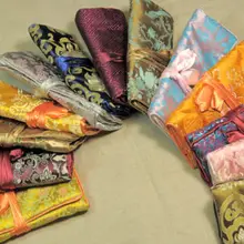 Wholesale20pcs 20*28 см парчовый в китайском ручной работы блестящее украшения рулонов сумка кошелек