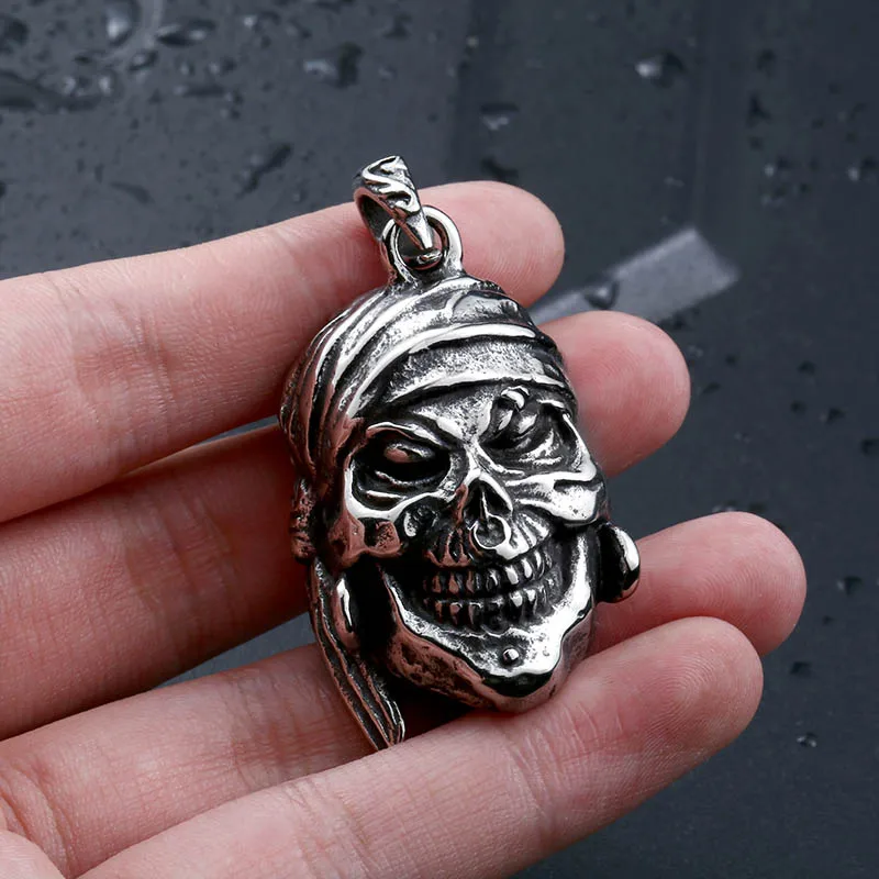 BP8-196  men pendant