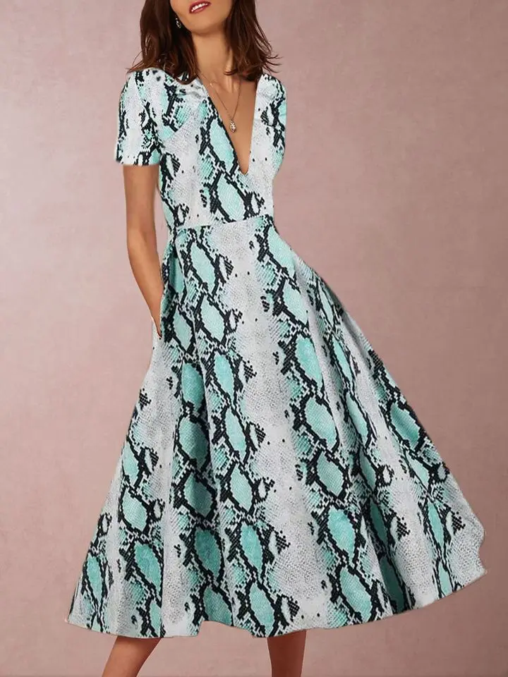 

Vintage Snake Print A-Line Party Dress Women 2019 Summer Half Sleeve V-Neck Mid-Calf Casual Dress Bohemian Vestidos Plus Size