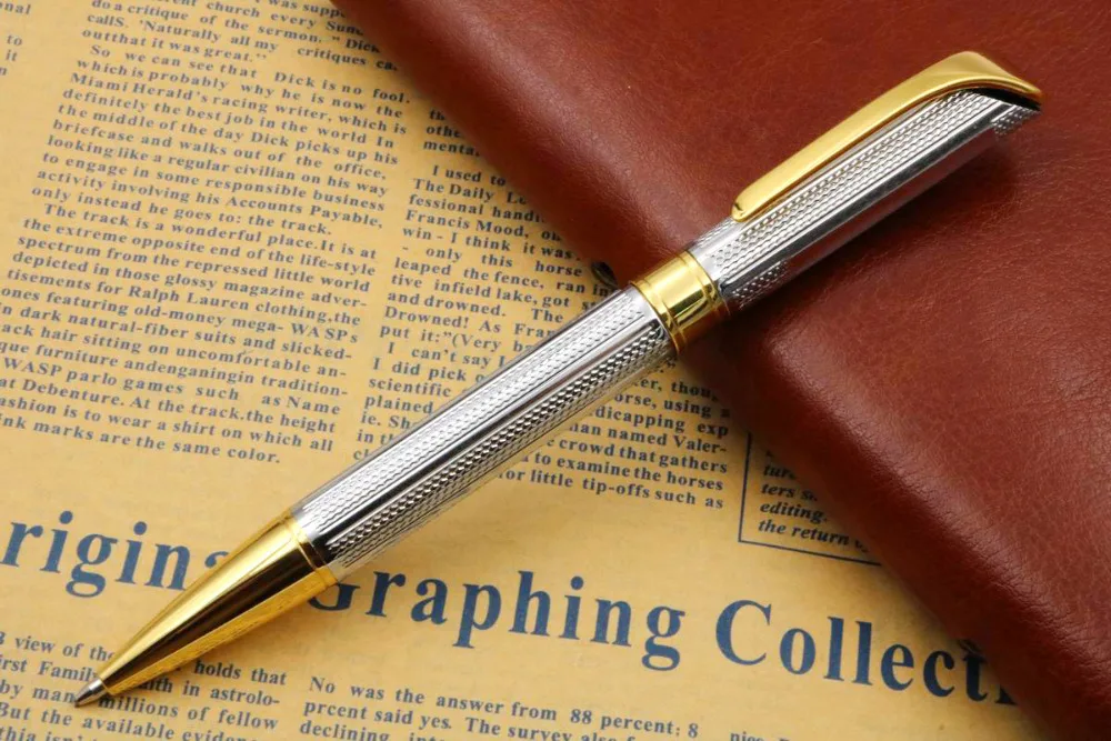 

Chromium wave plating process Lattice pattern 0.7 Nib Metal Ballpoint Pen