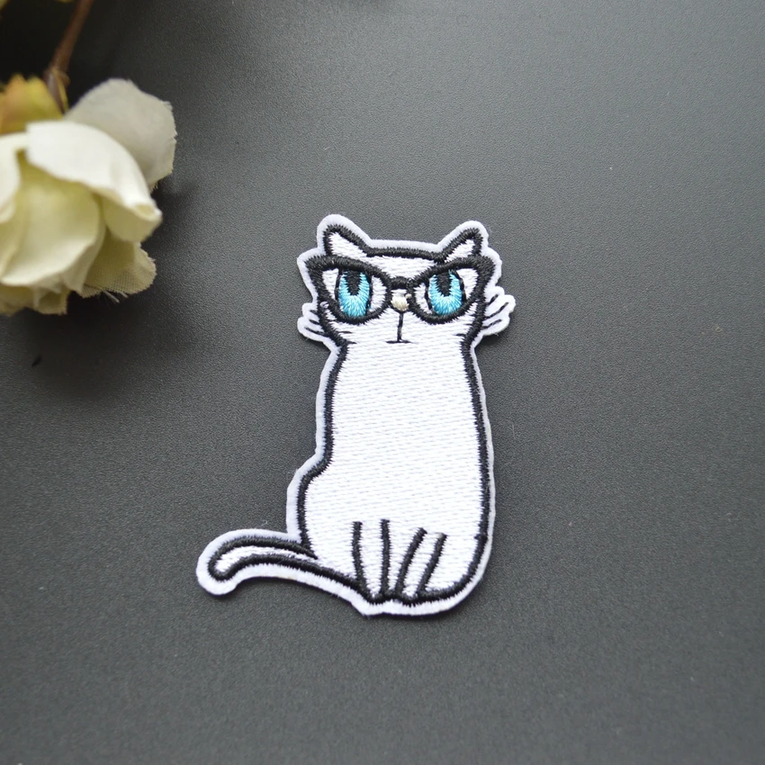 4.3*5.8cm white cat patch iron on patches patches for clothing cute