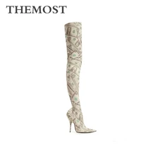 Женские сапоги выше колена с узором в виде доллара; сезон осень-зима; модные пикантные женские высокие сапоги с острым носком на очень высоком каблуке