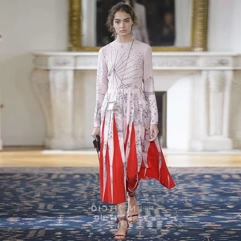 

XF Korean Star 진 슈에 수안 2019 Spring And Autumn Women High Quality Color Matching Pleats Hand-Painted Printing Midi Dress