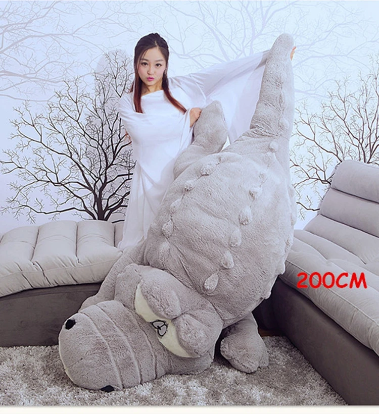 Dorimytrader Jumbo Cartoon Alligator Stuffed Toys Soft Plush Lovely Large Animal Crocodile Dolls Toy Pillow 79inch 200cm DY60174 (2)