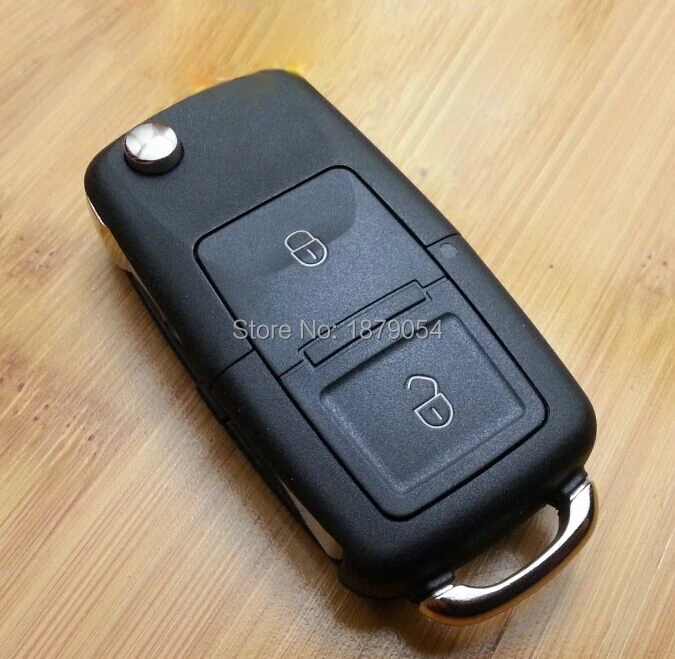 Old Skoda Octavia Elite Superb flip remote key shell 2 button.jpg
