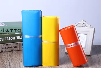 

4 Colors Poly Mailer Mailing Bag Color Express Packaging Envelope Bag X-mas Plastic Garments Boxes Gift Shipping Bag