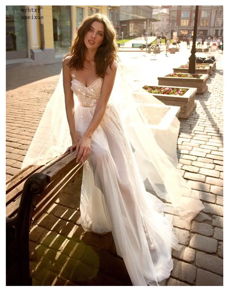 

Sweetheart Spaghetti Straps Bride Dress Sexy Simple Beach Cheap Wedding Dress 2019 Elegant 3d Flowers Beach Bridal Gown Mariage