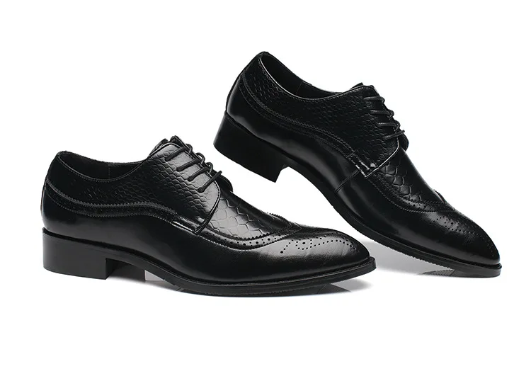 Новые модные модельные туфли с перфорацией типа «броги» мужские деловые туфли из искусственной кожи роскошные кожаные туфли на шнуровке с острым носком размера плюс 37-48