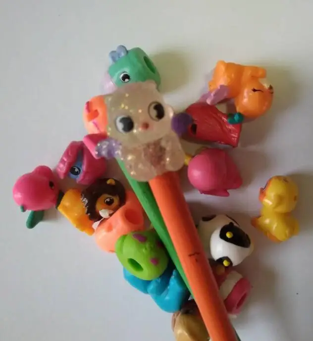 20pcs Mini Size 2.5cm Pencil Topper Animal series Action Figures Model PVC Toys Gifts For Kids