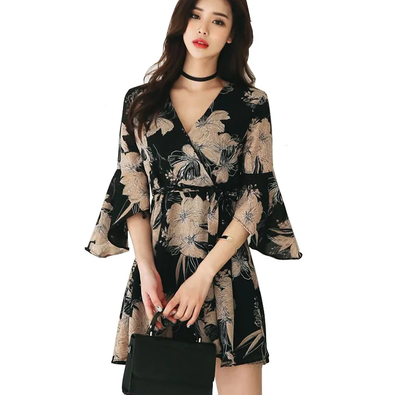 

Korean Women Vintage Dress summer 2018 Floral Printed Flare Sleeve Belt Mini Wrap Dress Sexy Cute Skate Dresses Vestidos Cortos